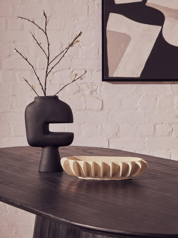 Oval Dining Table- Perdoba Mango Wood in Black Finish